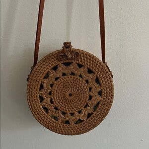 Elegant Tan Woven Crossbody Bag